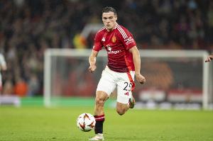 曼晚：乌加特可被视作一笔新援，今夏有了季前磨合期理应表现更好