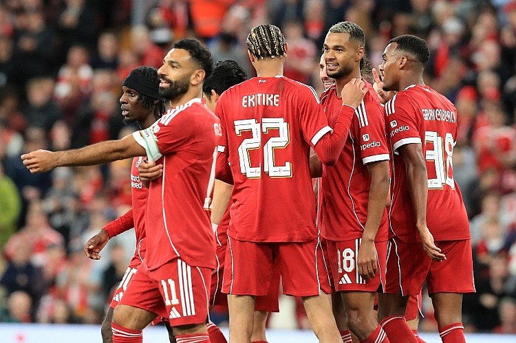 九游游戏-利物浦赛季前瞻：卫冕冠军负重前行，斯洛特要打“富裕仗”了