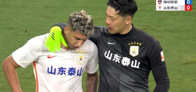 九游APP-大小雷就是泰山队大小王 王大雷情绪化安抚成妙笔